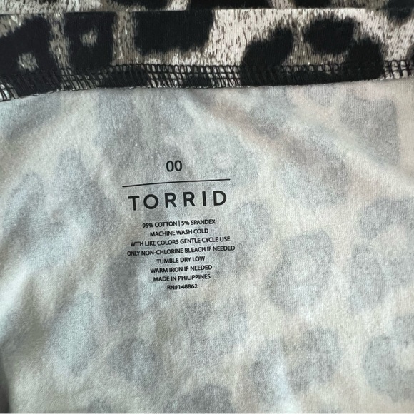 Torrid Leopard Print Strapless Top Size M/L (10) NWT! - Picture 3 of 6